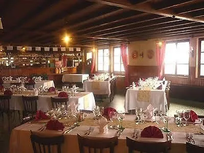 Hotel Le Rouge Gazon Saint-Maurice-sur-Moselle 2*,  Franciaország